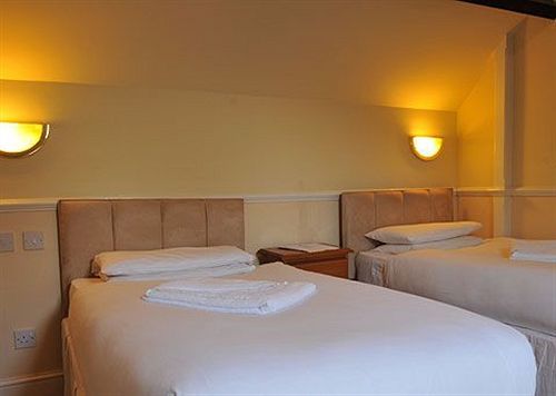 Crown Brackley 3* Брэклей