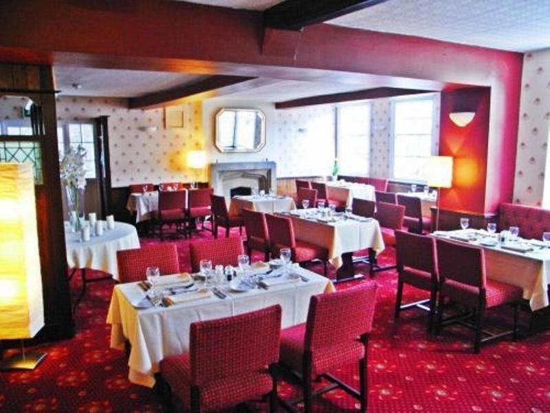 Crown Brackley 3* Brackley (Northamptonshire)