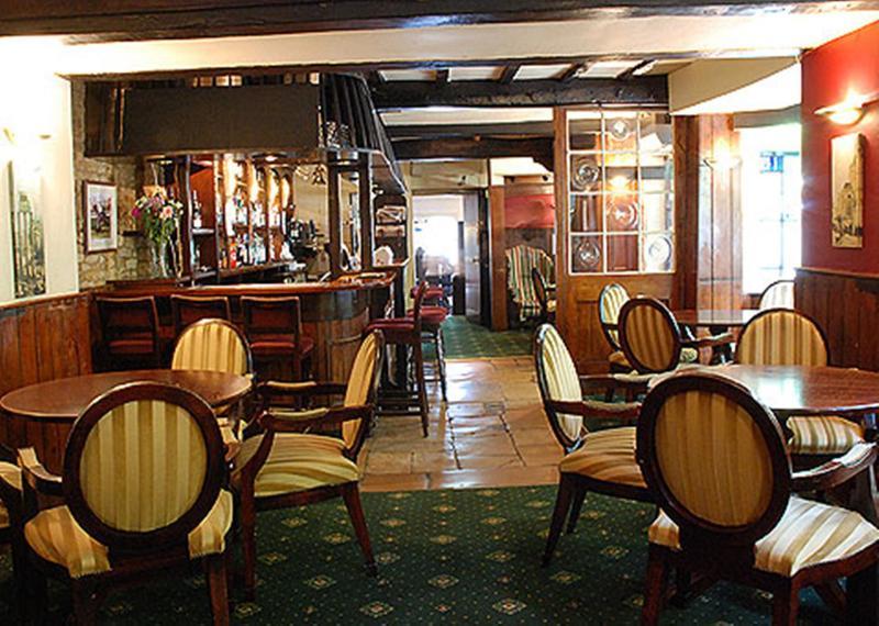 Crown Brackley 3* Brackley (Northamptonshire)